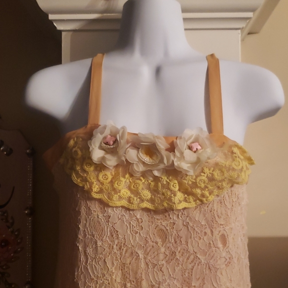 ❣❣Host Pick❣❣Vintage mini dress! - Picture 2 of 6